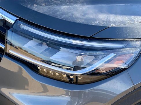 New 2026 Ford Explorer Active w/ Active Comfort Package image 13