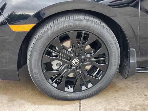 Certified 2025 Honda Odyssey Sport-L image 11