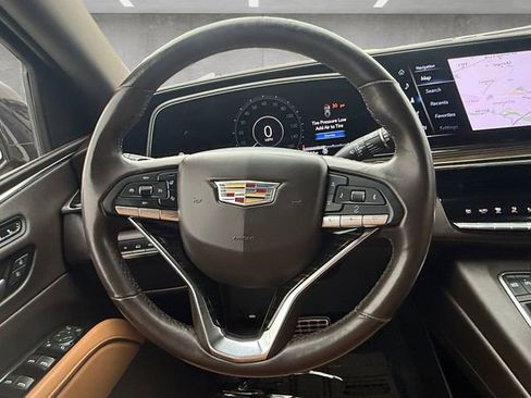 Used 2023 Cadillac Escalade ESV Premium Luxury AWD/4WD image 21