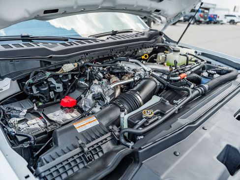 Used 2025 Ford F350 Platinum image 17