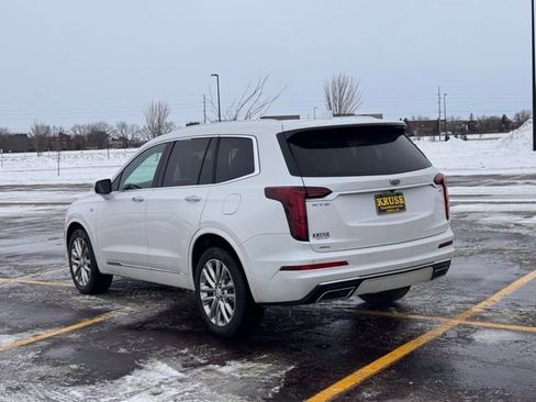 Used 2021 Cadillac XT6 Premium Luxury image 37