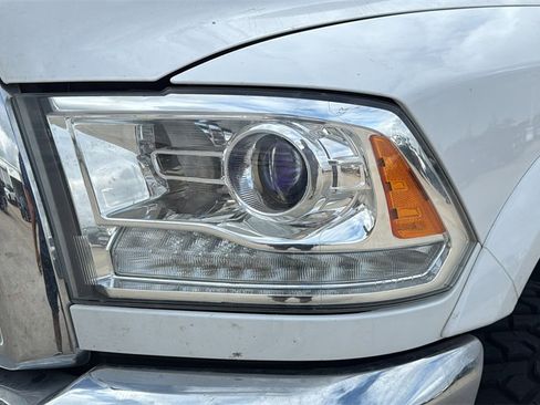 Used 2016 RAM 2500 Laramie w/ Convenience Group image 10