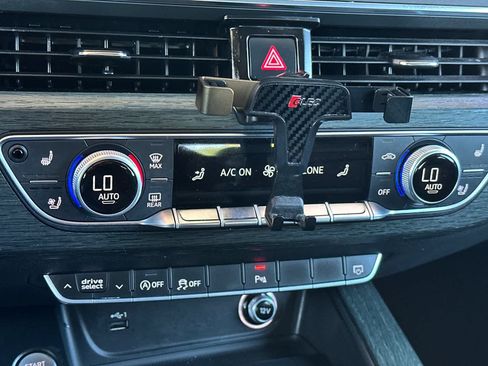 Used 2018 Audi A4 2.0T Premium Plus AWD/4WD image 22