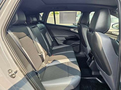 Certified 2023 Volkswagen ID.4 Pro S AWD/4WD image 16