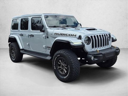 Used 2022 Jeep Wrangler Unlimited Rubicon w/ Trailer Tow Package AWD/4WD image 3