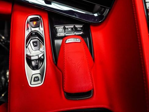 Used 2023 Chevrolet Corvette Stingray Premium Conv w/ Z51 Performance Package RWD image 28
