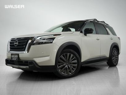 Used 2023 Nissan Pathfinder SL w/ SL Premium Package