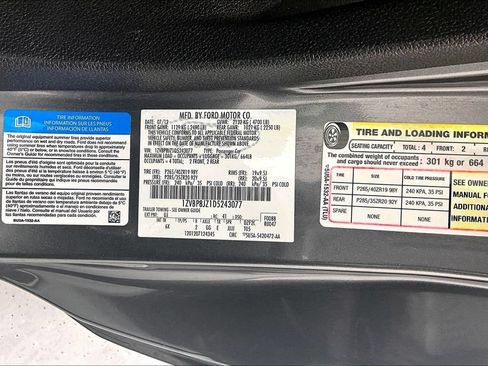 Used 2013 Ford Mustang Shelby GT500 RWD image 30