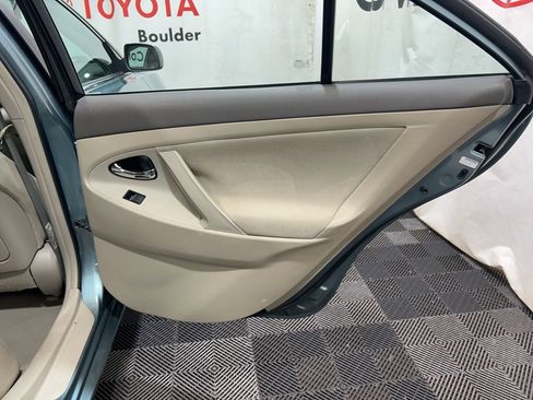 Used 2009 Toyota Camry LE image 14