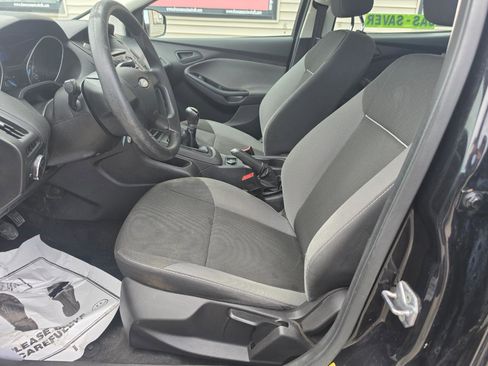 Used 2013 Ford Focus S FWD image 10
