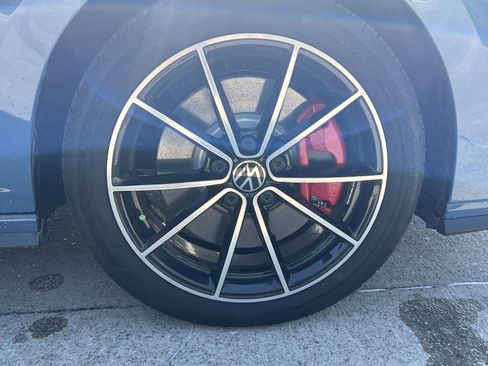 Certified 2026 Volkswagen Jetta GLI Autobahn FWD image 11