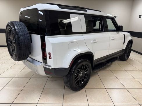 Used 2025 Land Rover Defender 110 S AWD/4WD image 6