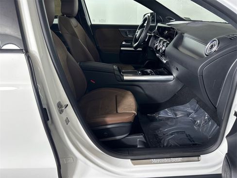 Certified 2025 Mercedes-Benz GLA 250 image 14