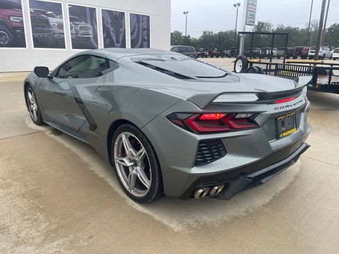 Used 2023 Chevrolet Corvette Stingray Premium Cpe w/ Z51 Performance Package RWD image 2