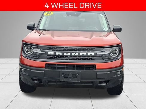 Used 2024 Ford Bronco Sport Badlands image 2