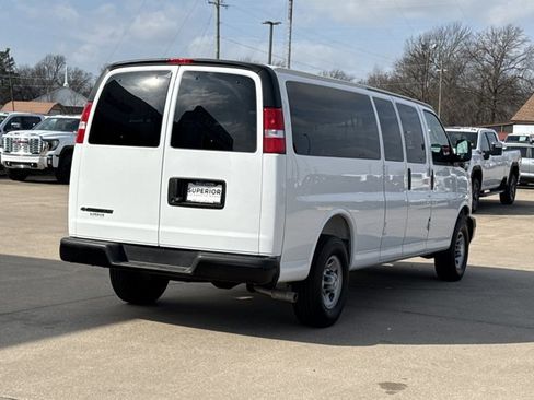 Used 2025 Chevrolet Express 3500 LS image 3