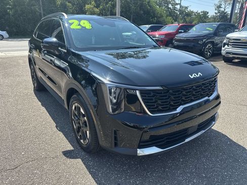Used 2024 Kia Sorento S FWD image 10