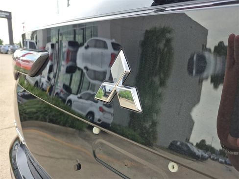 New 2025 Mitsubishi Outlander SEL image 31