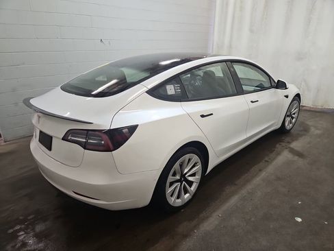 Used 2022 Tesla Model 3 image 7