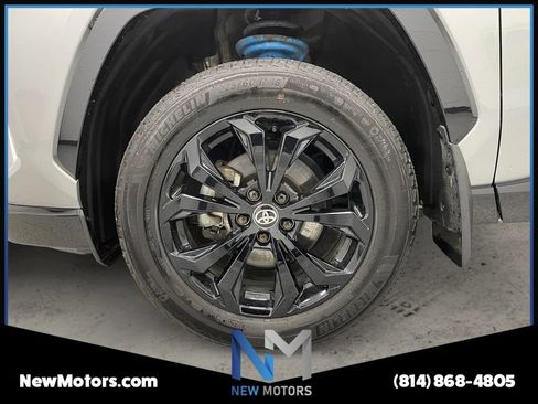Used 2024 Toyota RAV4 XSE w/ Weather Package AWD/4WD image 12