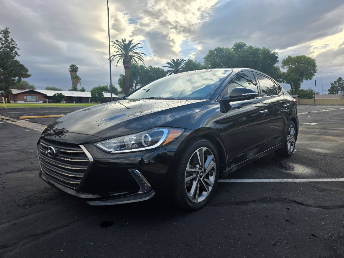 Used 2017 Hyundai Elantra Limited FWD image 1