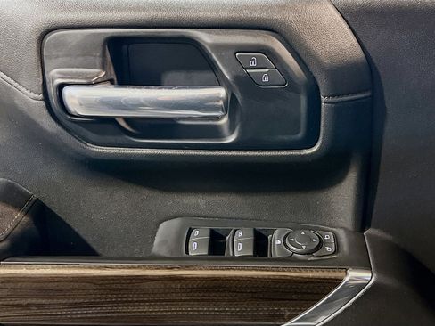 Used 2022 Chevrolet Silverado 1500 RST w/ Convenience Package II AWD/4WD image 13