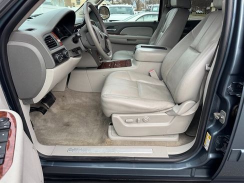Used 2008 Chevrolet Tahoe LTZ w/ LTZ Preferred Equipment Group image 12