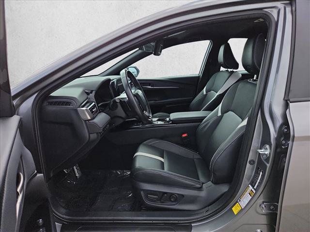 Used 2025 Toyota Camry SE FWD image 14
