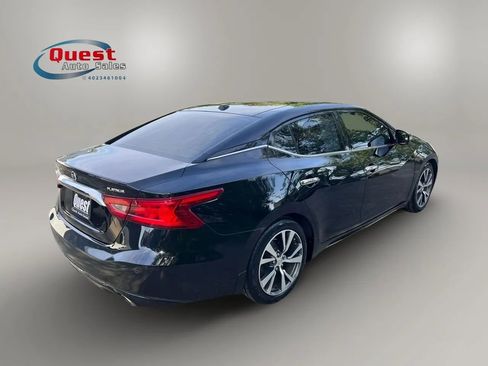 Used 2017 Nissan Maxima Platinum FWD image 3