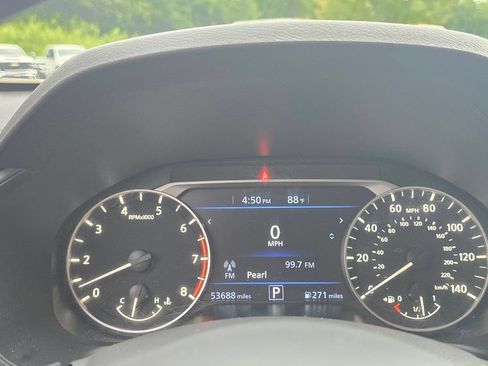 Used 2024 Nissan Altima 2.5 SV FWD image 24
