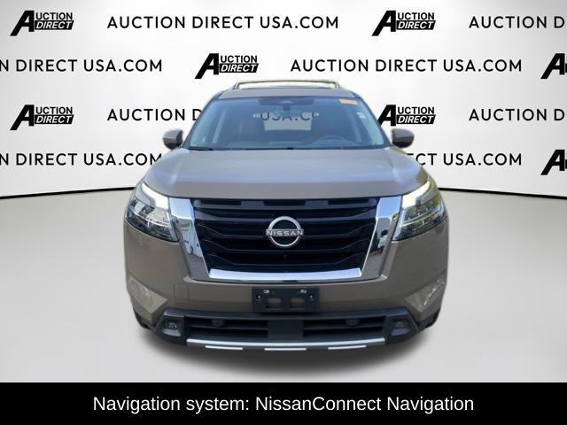 Used 2023 Nissan Pathfinder Platinum AWD/4WD image 2