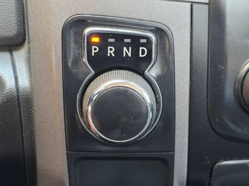 Used 2016 RAM 1500 Tradesman w/ Chrome Appearance Group RWD image 18