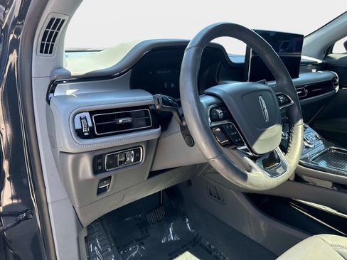 Used 2023 Lincoln Nautilus Reserve FWD image 19