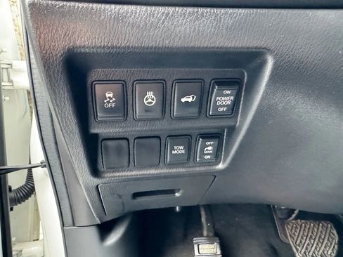 Used 2014 Nissan Pathfinder Platinum w/ Platinum Premium Package image 14