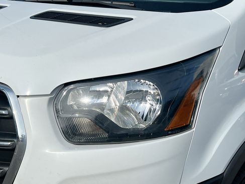 Used 2020 Ford Transit 250 Medium Roof w/ Load Area Protection Package image 11