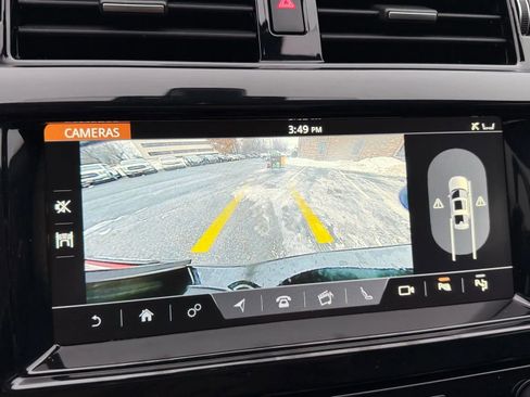 Used 2020 Land Rover Discovery HSE image 19