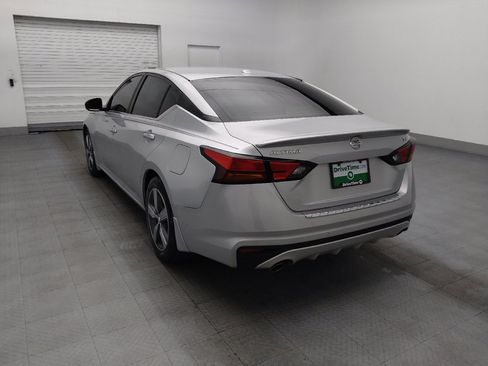 Used 2021 Nissan Altima 2.5 SV w/ SV Premium Package FWD image 5