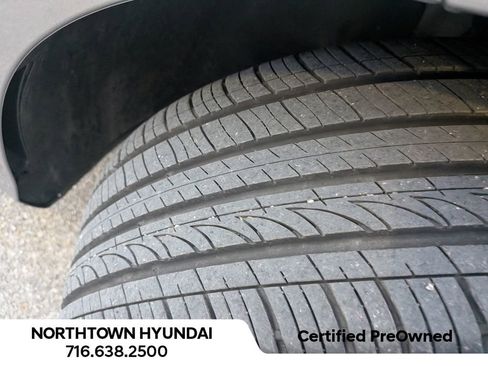 Certified 2025 Hyundai Elantra Sport image 38