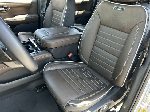 Used 2026 GMC Yukon XL Denali Ultimate AWD/4WD image 20