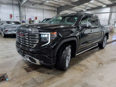 Used 2023 GMC Sierra 1500 Denali w/ Denali Reserve Package image 6