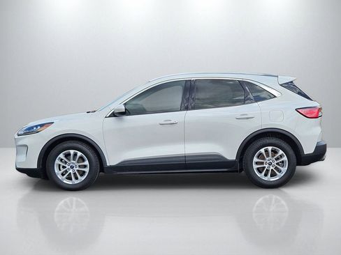 Used 2020 Ford Escape SE FWD image 8