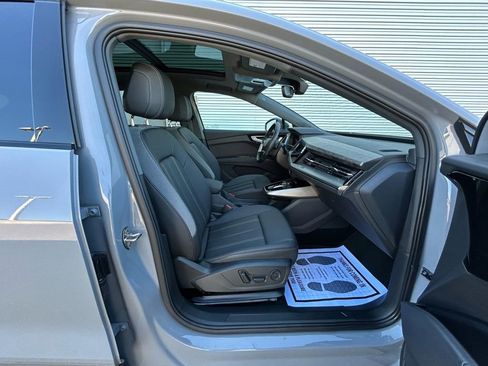 Used 2024 Audi Q4 e-tron Premium w/ Convenience Package image 41