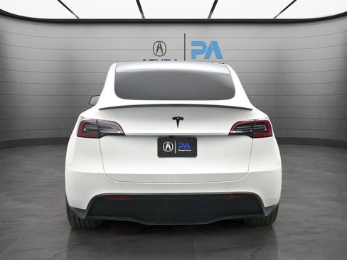 Used 2025 Tesla Model Y Performance image 22