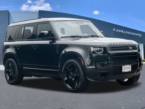 Used 2026 Land Rover Defender 110 X-Dynamic SE AWD/4WD image 3