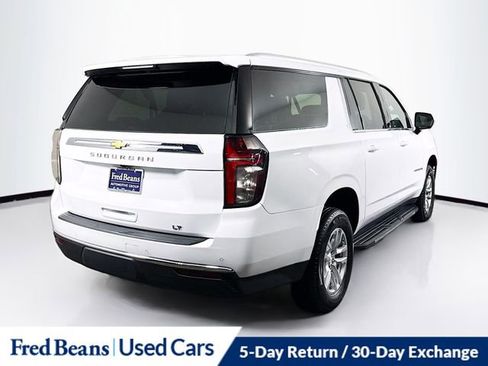 Used 2024 Chevrolet Suburban LT image 8