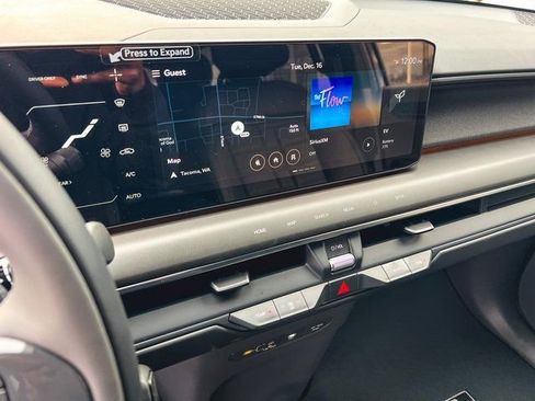 New 2026 Kia EV9 Land image 18