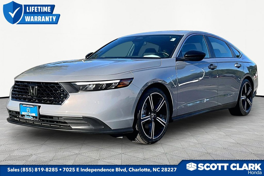 Used 2024 Honda Accord Sport image 3