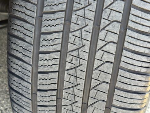 Used 2025 Mercedes-Benz GLS 450 4MATIC image 46