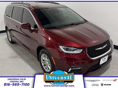 Used 2021 Chrysler Pacifica Touring