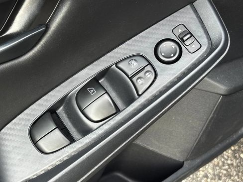 Certified 2025 Nissan Sentra S FWD image 11